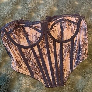 Elegant Black Lace Bustier